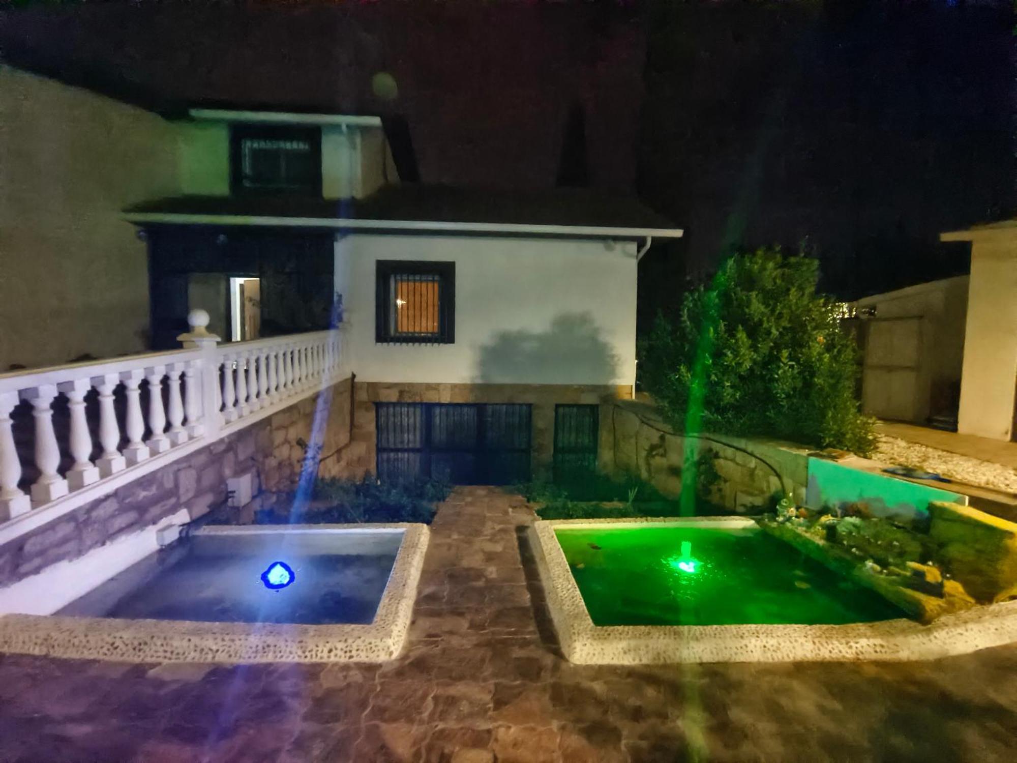 Chalet Con Piscina Y Jacuzzi En Madrid Alquila Habitaciones Algete Bagian luar foto